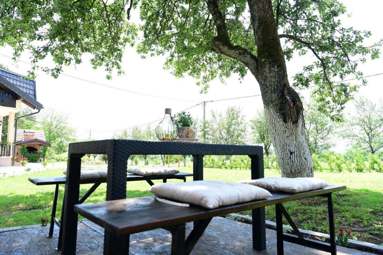 Green Linden Rakovica Exterior foto